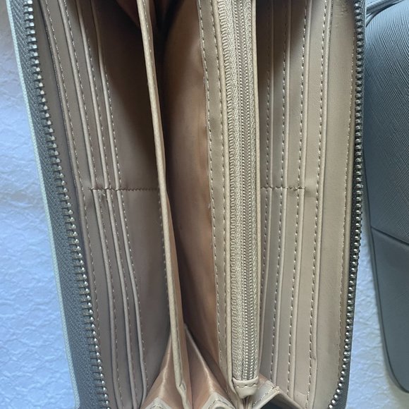 Wallet - Picture 2 of 3